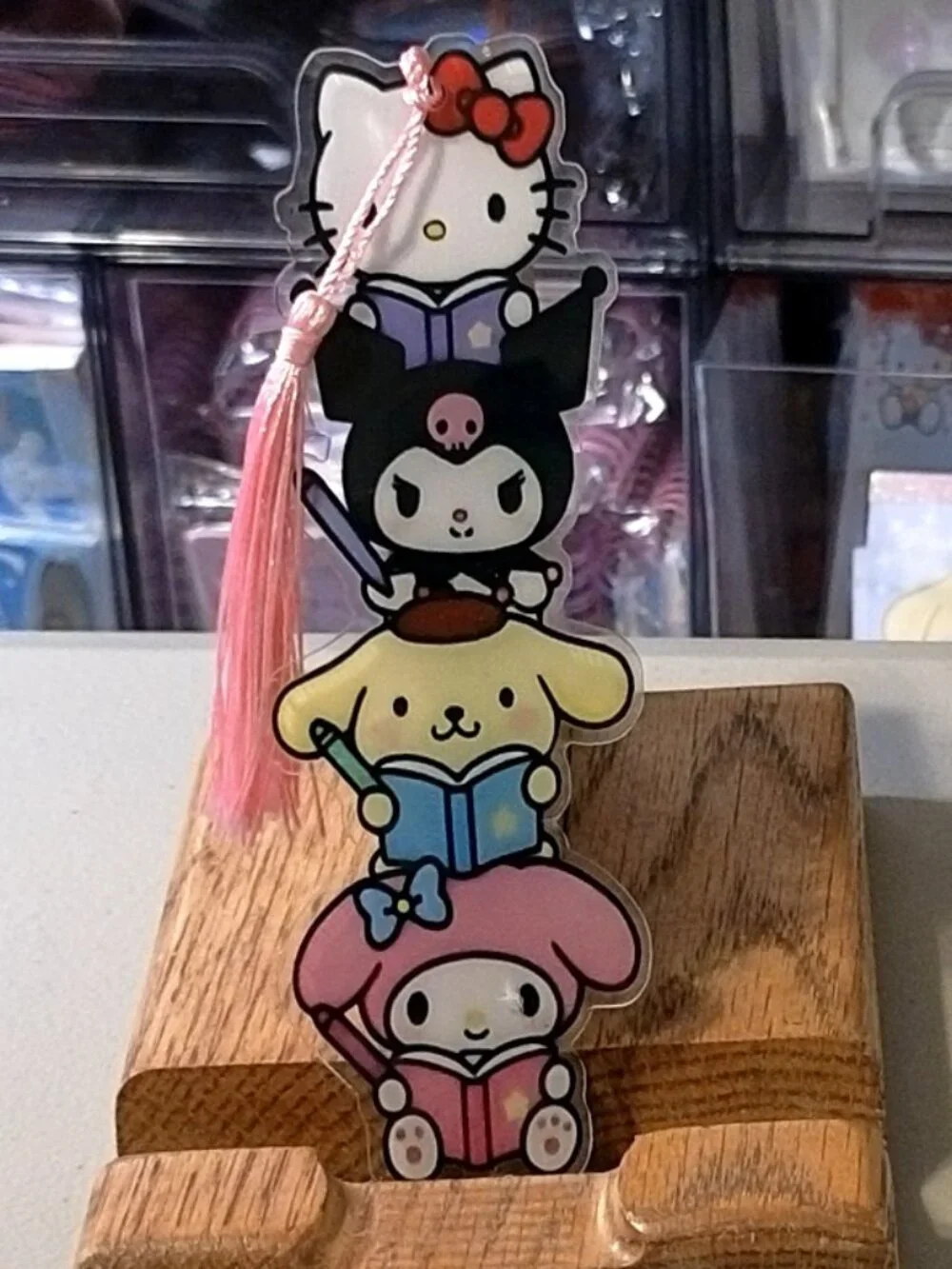 2739 Hello Kitty Stacked Character Acrylic Bookmark • 6